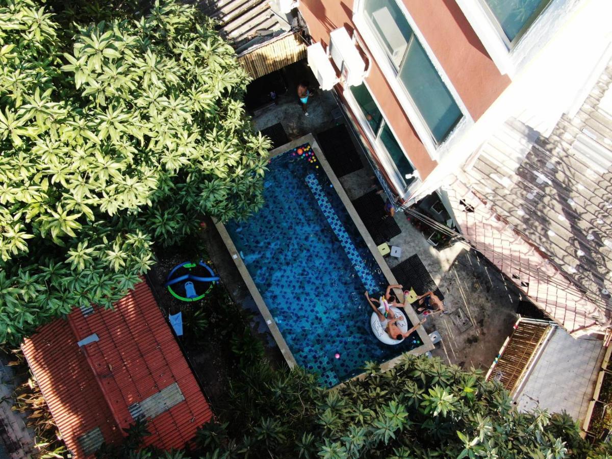Slumber Party Bangkok Khaosan Hostel Exterior photo